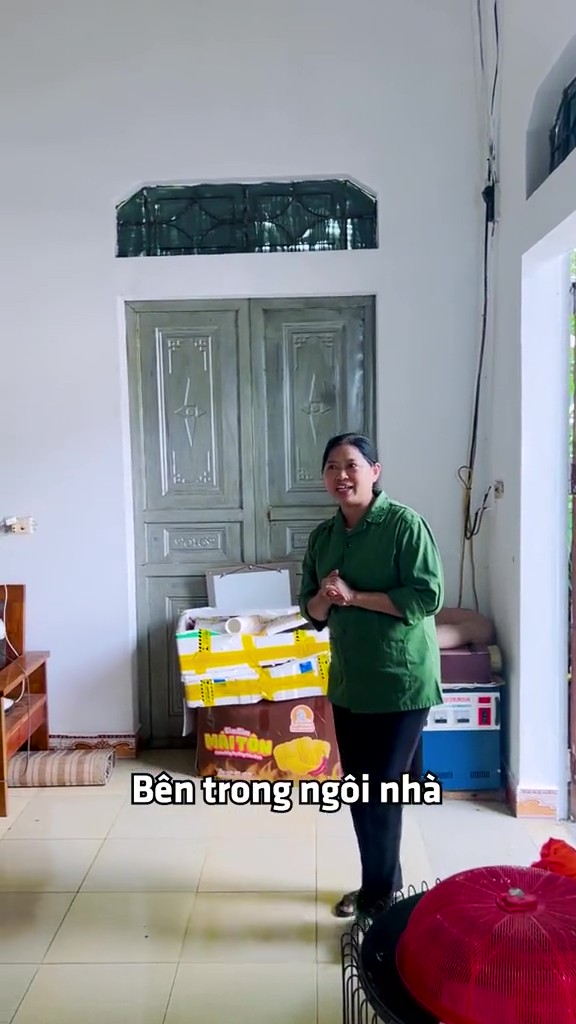 Căn nhà tuềnh toàng ở quê của bà Tuyết kênh "Ăn Cùng Bà Tuyết" - Ảnh 10.