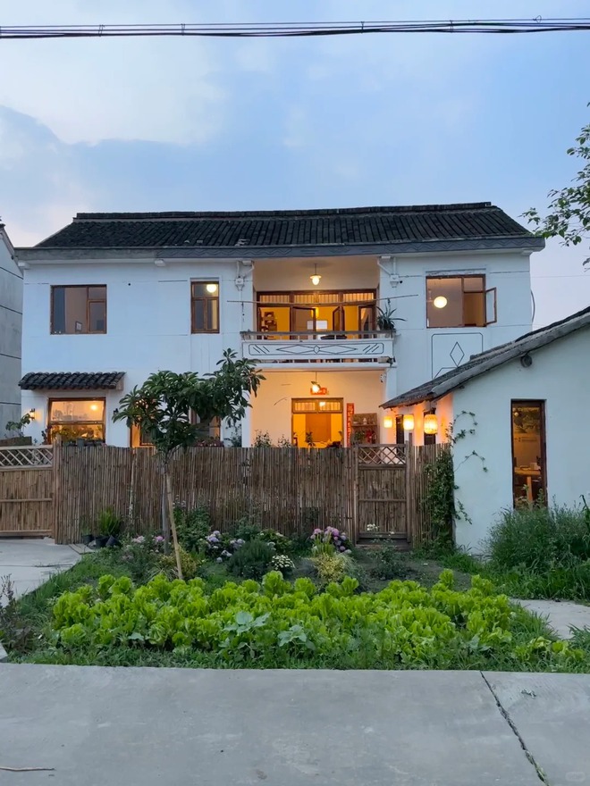 Thuê nhà cũ 5 triệu, chi 500 triệu để sửa lại: Chàng trai ngủ dậy là thấy điều "đắt giá"- Ảnh 5.