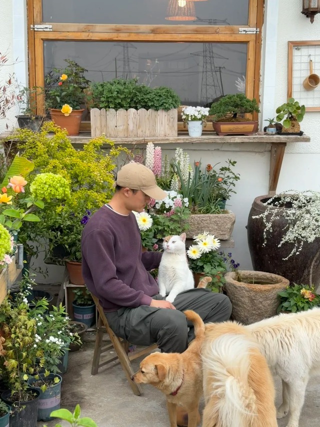 Thuê nhà cũ 5 triệu, chi 500 triệu để sửa lại: Chàng trai ngủ dậy là thấy điều "đắt giá"- Ảnh 23.