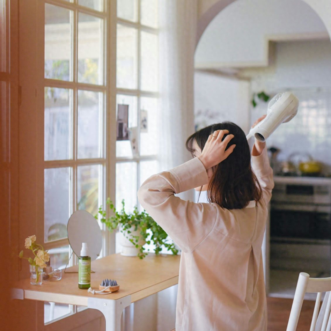 "Mua ít hơn, dùng nhiều hơn": Quy tắc chi tiêu giúp nhiều phụ nữ trung niên vừa tiết kiệm tiền, vừa sống nhẹ nhõm hơn- Ảnh 1.