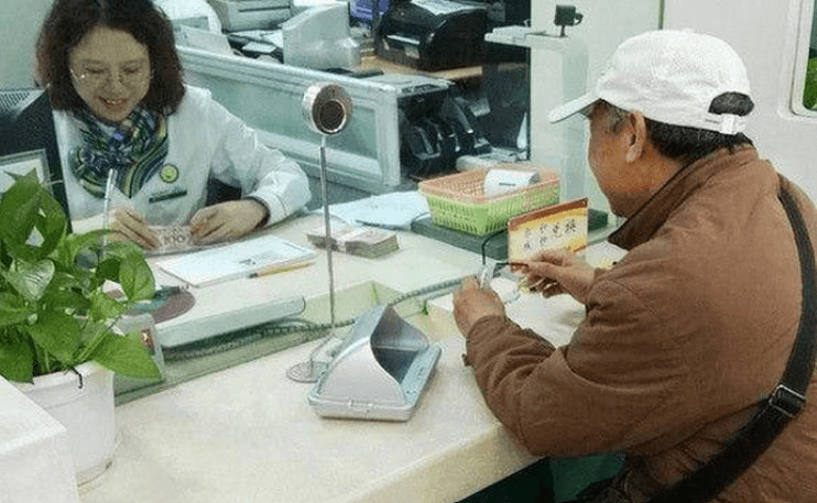 Khách gửi tiết kiệm hơn 9,6 tỷ đồng, 6 năm sau số dư chỉ còn 0 nhưng tòa án khẳng định: “Ngân hàng chỉ phải chịu 5% tổng thiệt hại”- Ảnh 1.