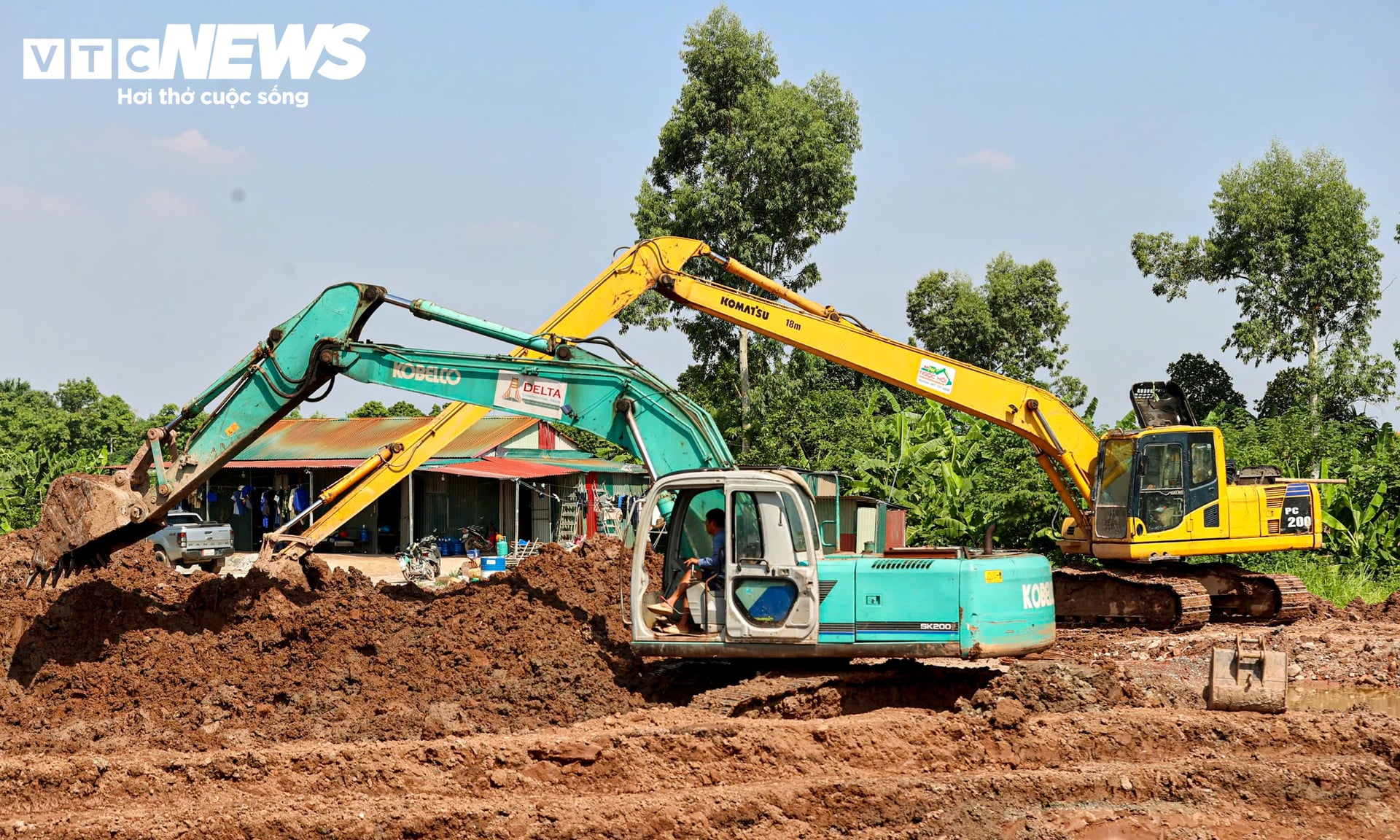 Toàn cảnh cầu Ngọc Hồi gần 12.000 tỷ đồng vượt sông Hồng sau 11 tháng thi công- Ảnh 5.