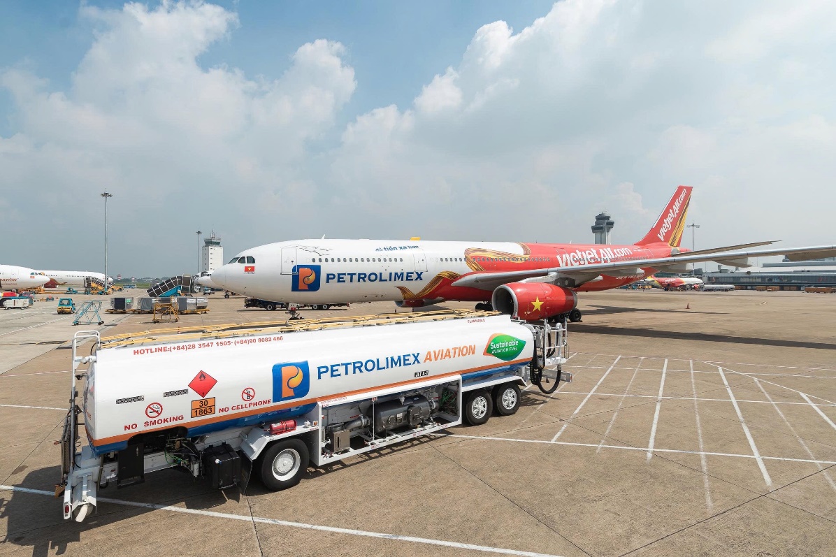 Petrolimex hái quả ngọt từ hoạt động kinh doanh ngoài xăng dầu - Ảnh 1.