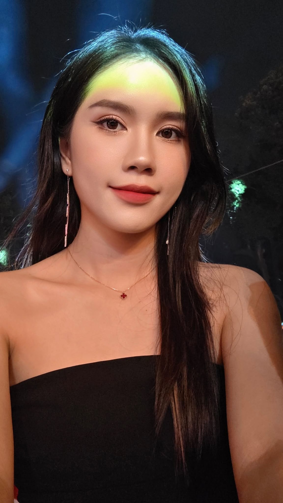 Đi xe máy sắp rớt pô, cô sinh viên cưới chồng Phó giám đốc lớn hơn 13 tuổi: Sợ nhất nhà rộng và đồ hiệu- Ảnh 7.