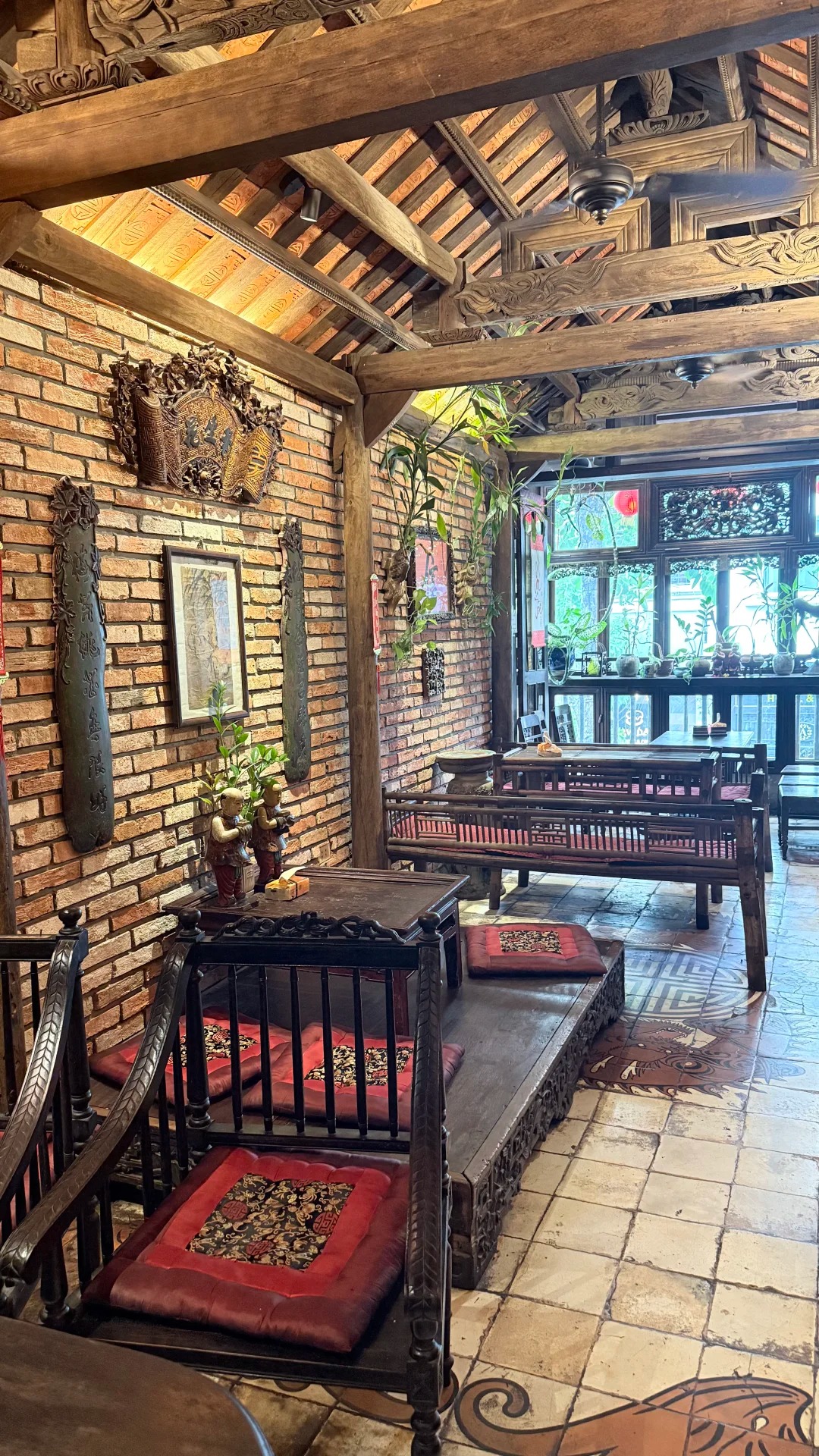Khách Trung Quốc mê mẩn quán chè trong phố cổ Hà Nội: Có người ăn liền nhiều ngày, bảo "rời Hà Nội là nhớ ngay"- Ảnh 2.
