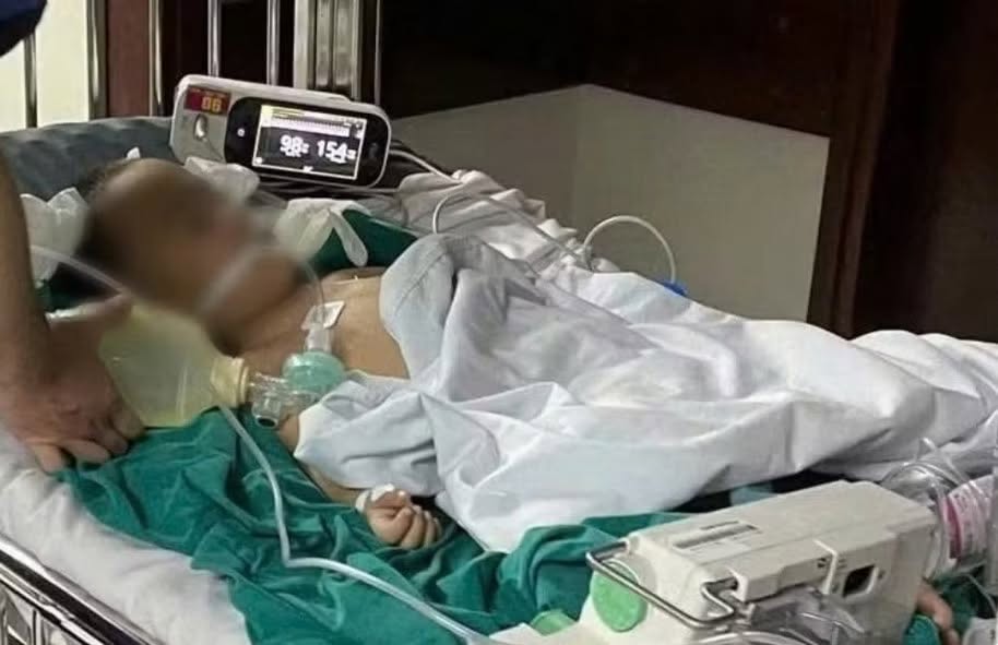 Vụ bé 3 tuổi hôn mê sâu sau buổi học can thiệp ở Thanh Hóa: Cô giáo làm gì vào buổi trưa xảy ra sự việc? - Ảnh 1.