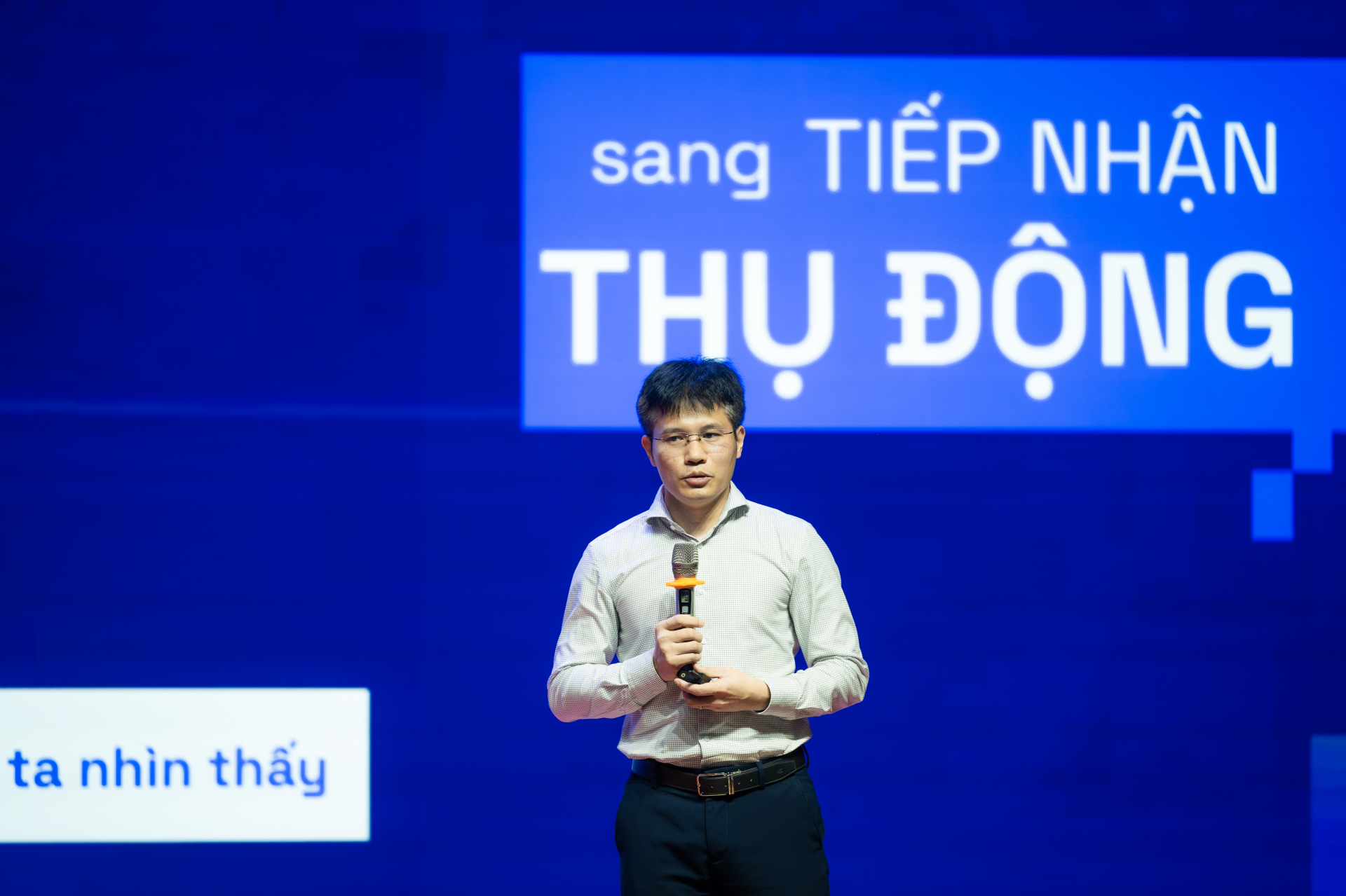Bộ Công an chính thức phát động chiến dịch thay đổi thói quen triệu người dùng MXH giữa thời AI, ra mắt bản tin soi thật - giả trên VTV- Ảnh 5.