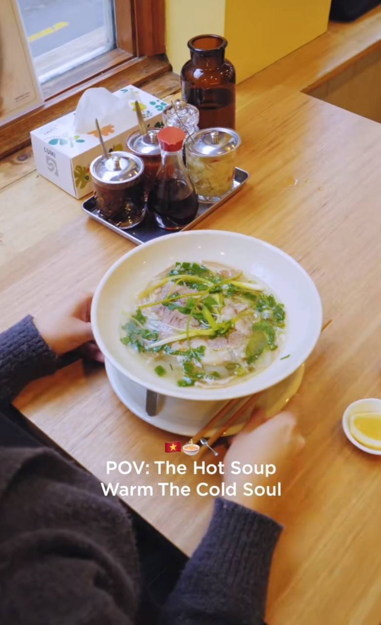 Đã rõ lý do Phở Bát Đàn đóng cửa suốt 1 tháng, hóa ra ông bà chủ âm thầm sang Tây mở luôn chi nhánh hoành tráng- Ảnh 13.