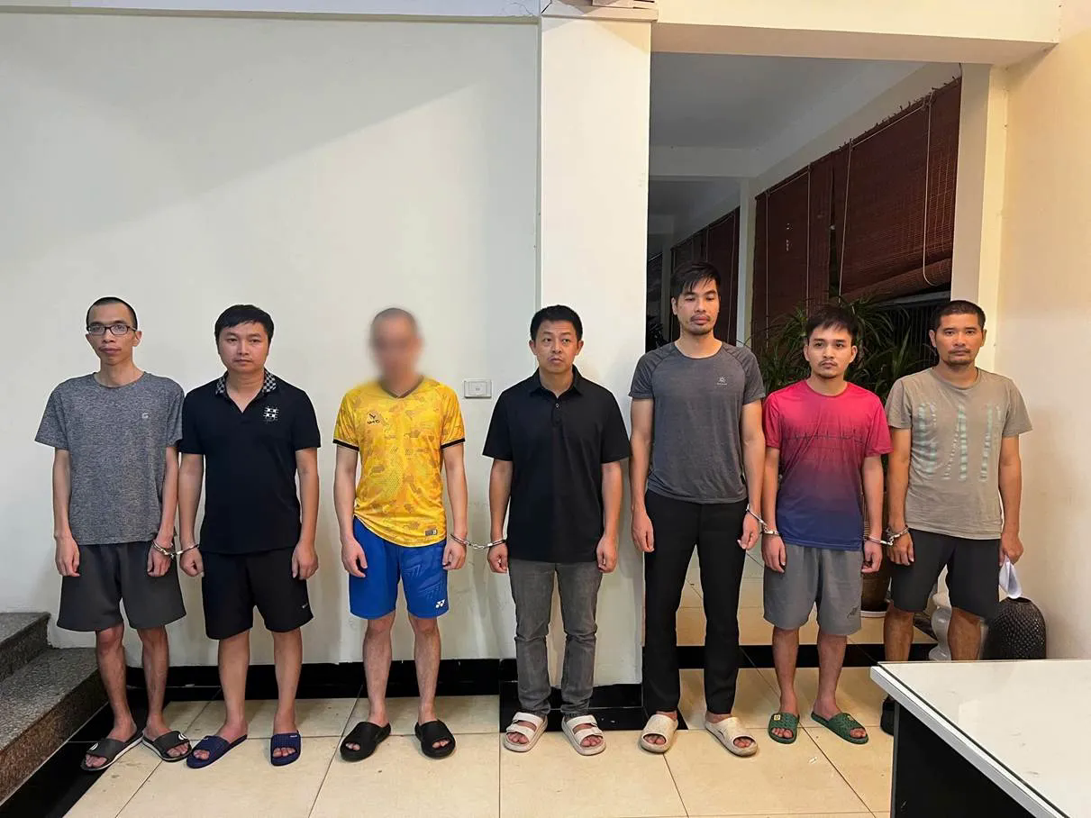 Triệt phá ổ nhóm lừa đảo đầu tư tiền điện tử LIBFX, chiếm đoạt 60 tỷ đồng - Ảnh 1.