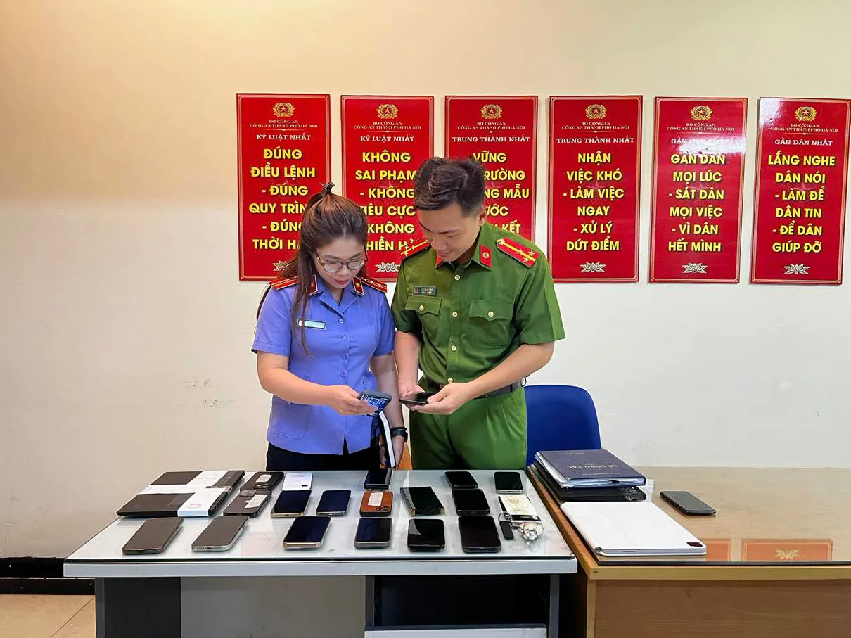 Triệt phá ổ nhóm lừa đảo đầu tư tiền điện tử LIBFX, chiếm đoạt 60 tỷ đồng - Ảnh 3.