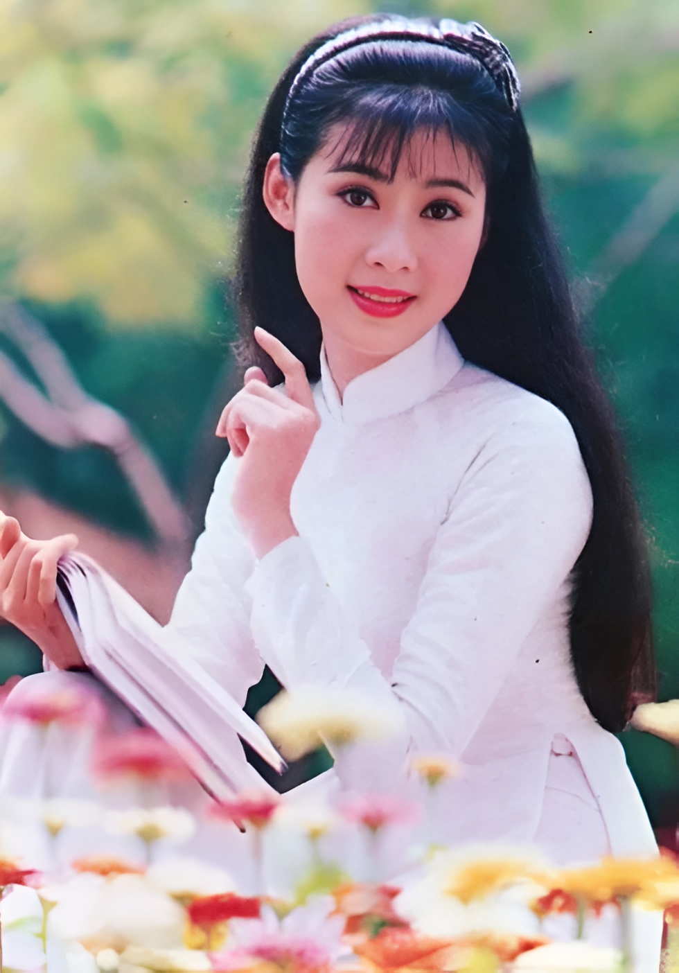 Việt Nam có 1 ngọc nữ đẹp tuyệt trần, cát-xê tính bằng vàng, nay biến mất hoàn toàn khỏi showbiz- Ảnh 5.