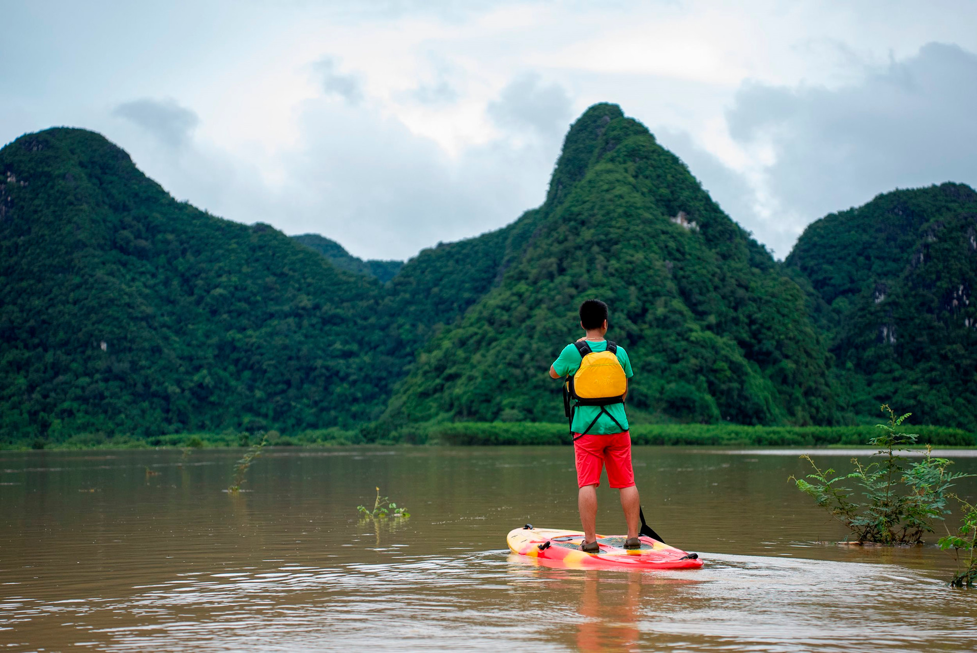 Việt Nam có ngôi làng "thích ứng thời tiết", càng mưa ngập càng đông khách, người dân nói ngôn ngữ riêng - Ảnh 7.