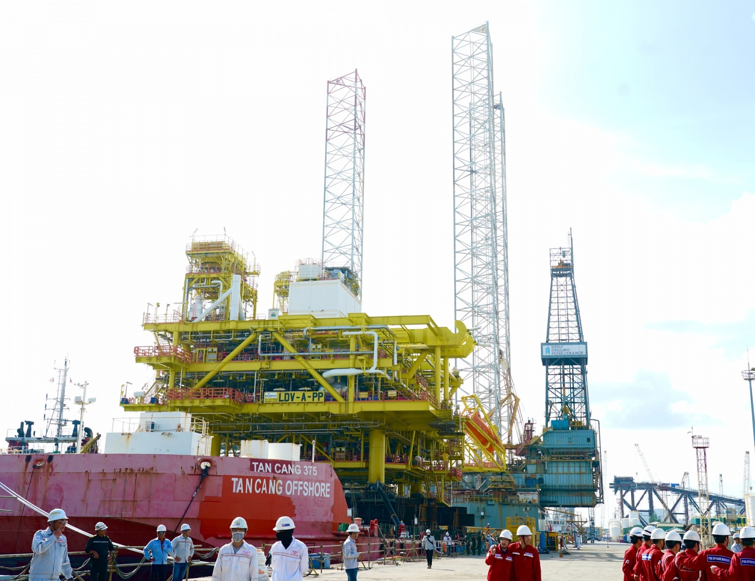 Thềm lục địa Việt Nam chuẩn bị đón khối thép siêu trọng 11.000 tấn: "Trái tim" của kho báu Lạc Đà Vàng - Ảnh 1.