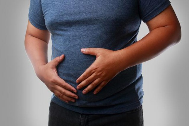 Ngày nào cũng uống một loại đồ uống, người đàn ông 35 tuổi nhận kết quả khám khiến bác sĩ giật mình: Gan "trắng xóa", nhiễm mỡ nặng- Ảnh 1.