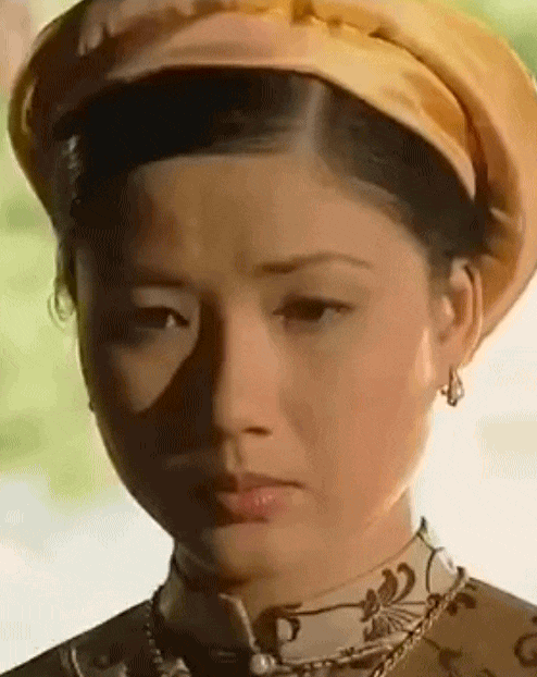 3 mỹ nhân từng đóng vai Nam Phương Hoàng hậu: Người được khen thần thái, người thu hút với hàng trăm triệu lượt xem- Ảnh 12.