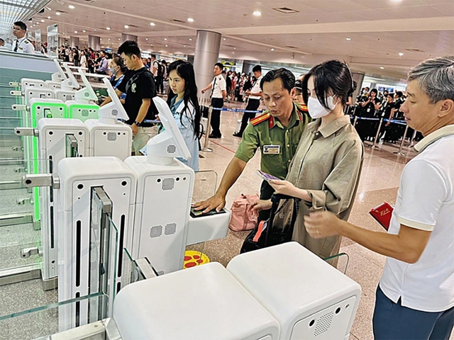 Hủy tạm hoãn xuất cảnh đối với cá nhân, hộ kinh doanh khi số nợ thuế còn dưới 50 triệu đồng- Ảnh 1. Hủy tạm hoãn xuất cảnh đối với cá nhân, hộ kinh doanh khi số nợ thuế còn dưới 50 triệu đồng- Ảnh 1.