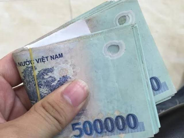 Chân dung nam giáo viên Nguyễn Hà Duy vừa bị tạm giữ khẩn cấp trong vụ 147 điểm 10 ở Tuyên Quang - Ảnh 3.