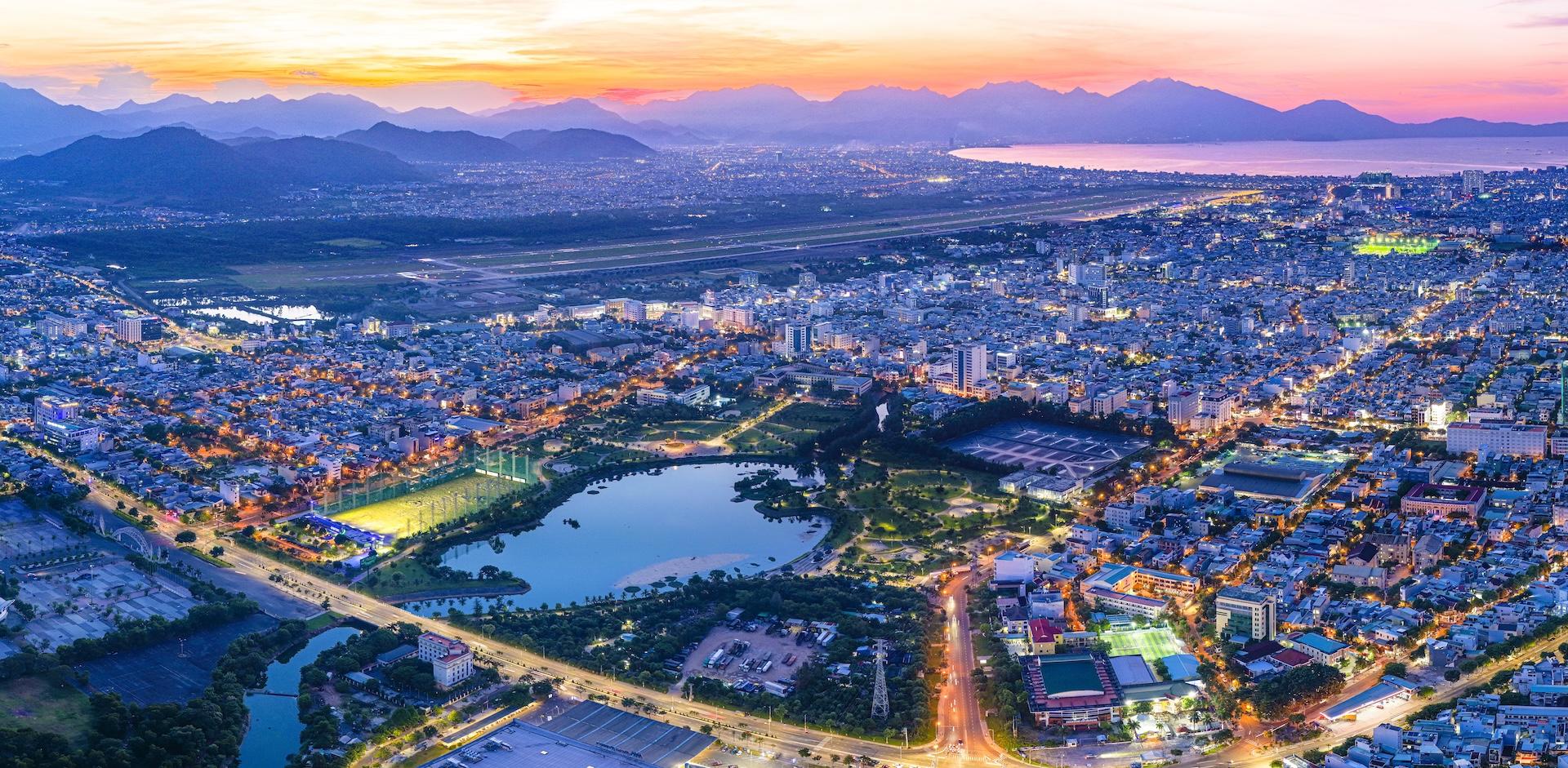 Vì sao giới đầu tư địa ốc Đà Nẵng Nam tiến về nơi có sông, có núi, gần biển - Ảnh 2.