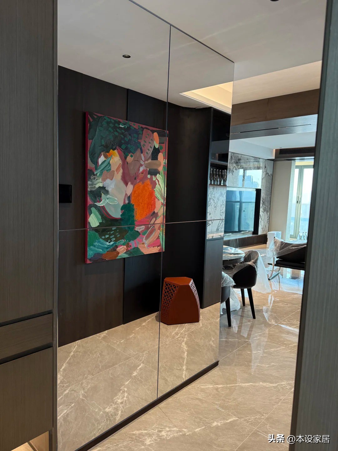 Cô gái 9X chi gần 1,8 tỷ đồng cải tạo căn hộ 141m² sau khi kết hôn: Thành quả khiến chồng cũng phải thừa nhận "gu thẩm mỹ quá đỉnh"- Ảnh 1.