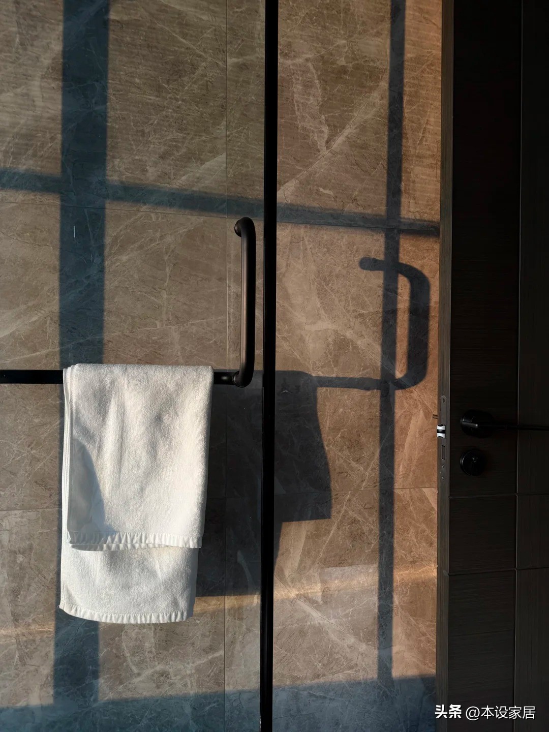 Cô gái 9X chi gần 1,8 tỷ đồng cải tạo căn hộ 141m² sau khi kết hôn: Thành quả khiến chồng cũng phải thừa nhận "gu thẩm mỹ quá đỉnh"- Ảnh 25.