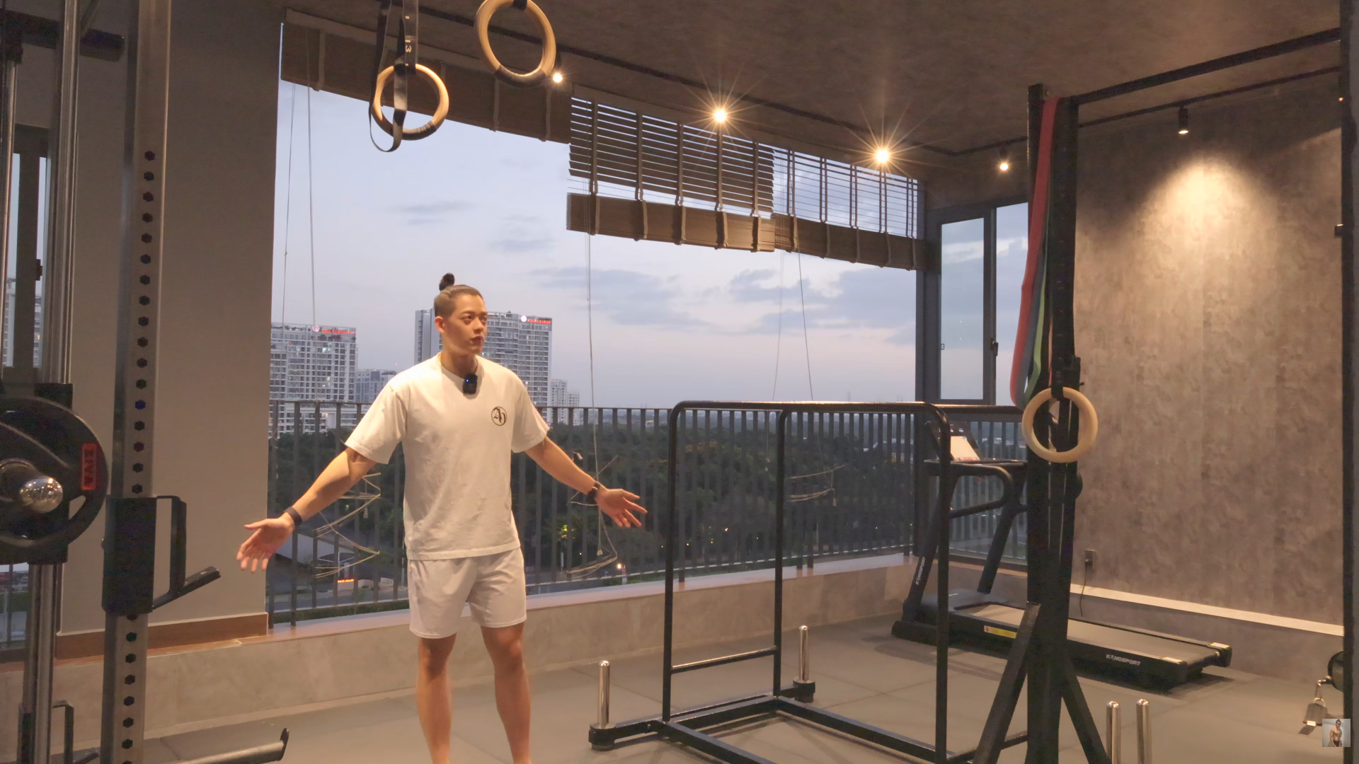 Tiểu thư Hà thành cưới chồng thạc sĩ: Sống trong penthouse 3 tầng, sang mà không phô, đẳng cấp hiện rõ trong từng góc nhà- Ảnh 18.