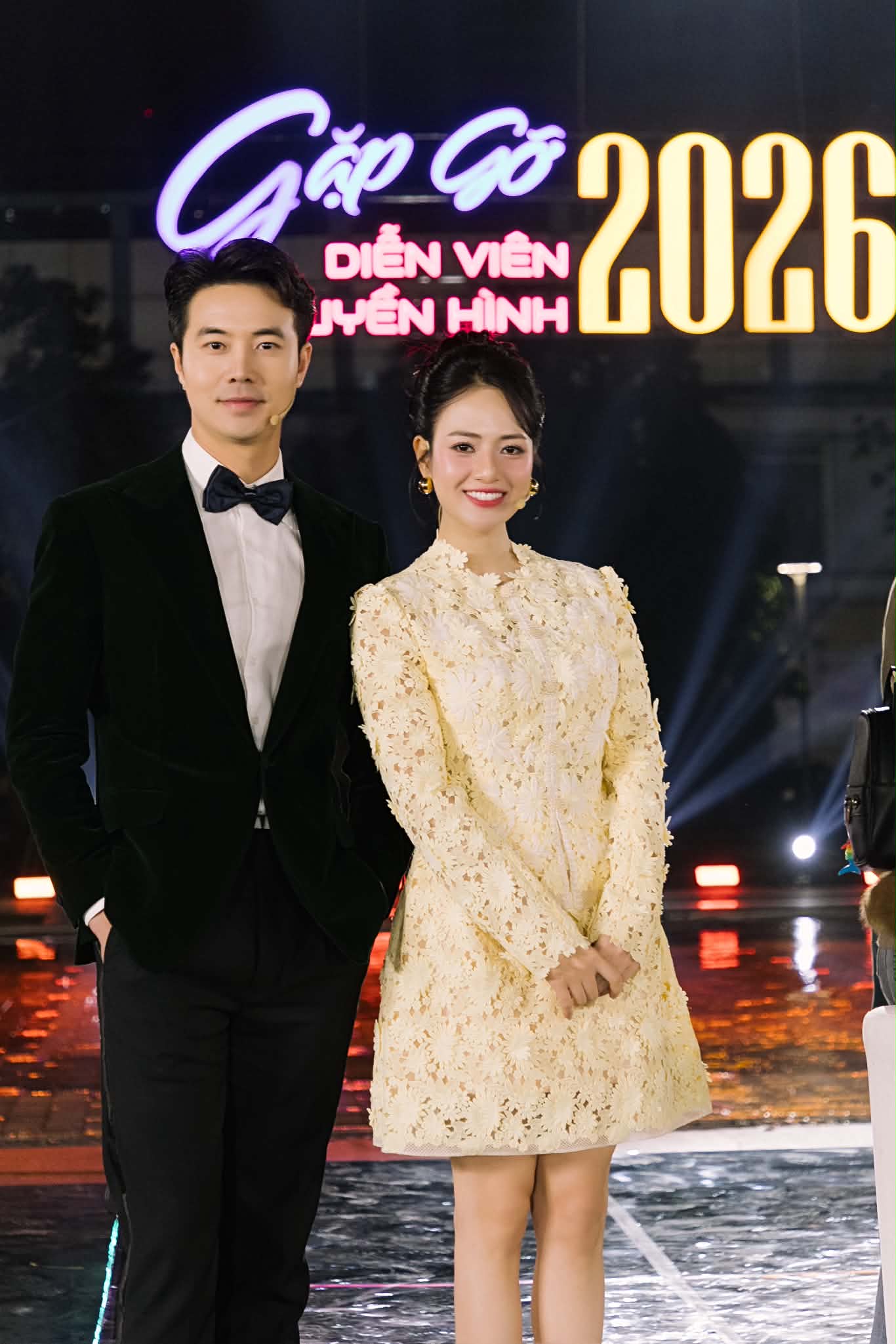 Cuộc sống viên mãn của nam thần màn ảnh Phùng Đức Hiếu- Ảnh 2.