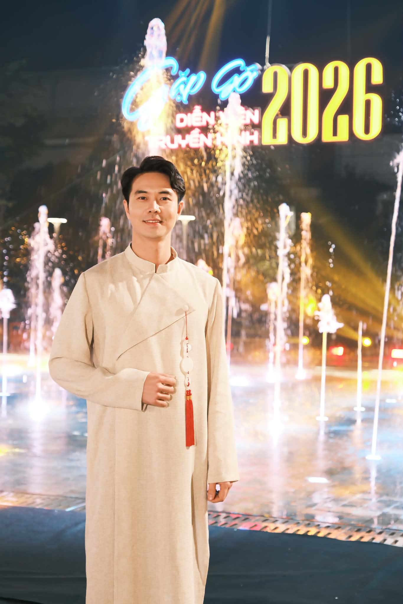 Cuộc sống viên mãn của nam thần màn ảnh Phùng Đức Hiếu- Ảnh 1.