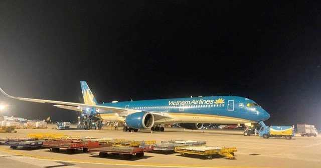 Chuyến bay không có bất kỳ hành khách nào cất cánh đã trở về Nội Bài, lập kỳ tích bay dài thứ 2 thế giới- Ảnh 1.
