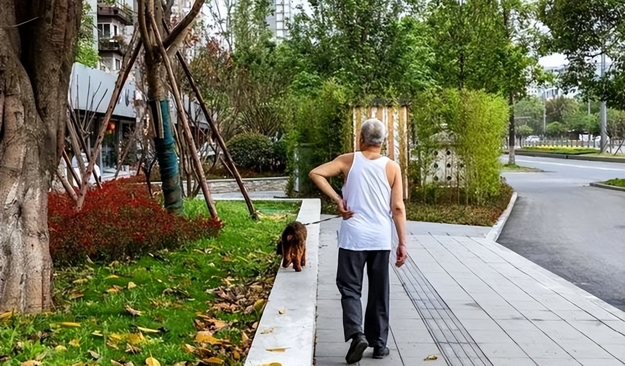 Nhiều người bán căn hộ tầng cao để chuyển về chung cư cũ: Sau vài năm ở mới nhận ra mình đã trả tiền cho quá nhiều thứ không thực sự dùng- Ảnh 1.