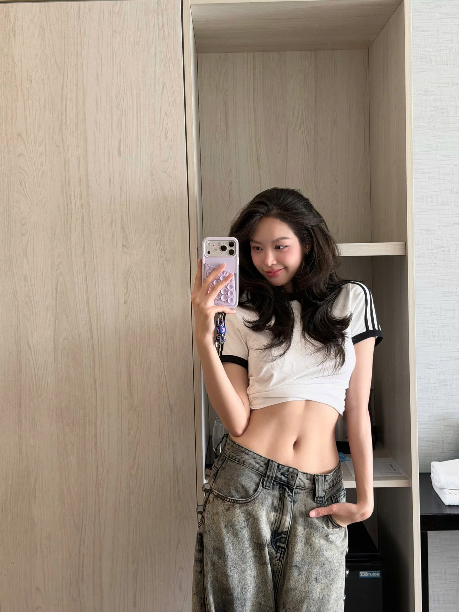 Mỹ nữ rơi lệ khiến 3 triệu người muốn che chở: Nhan sắc ngọt ngào trong trẻo, gu thời trang được khen không ngớt- Ảnh 4.