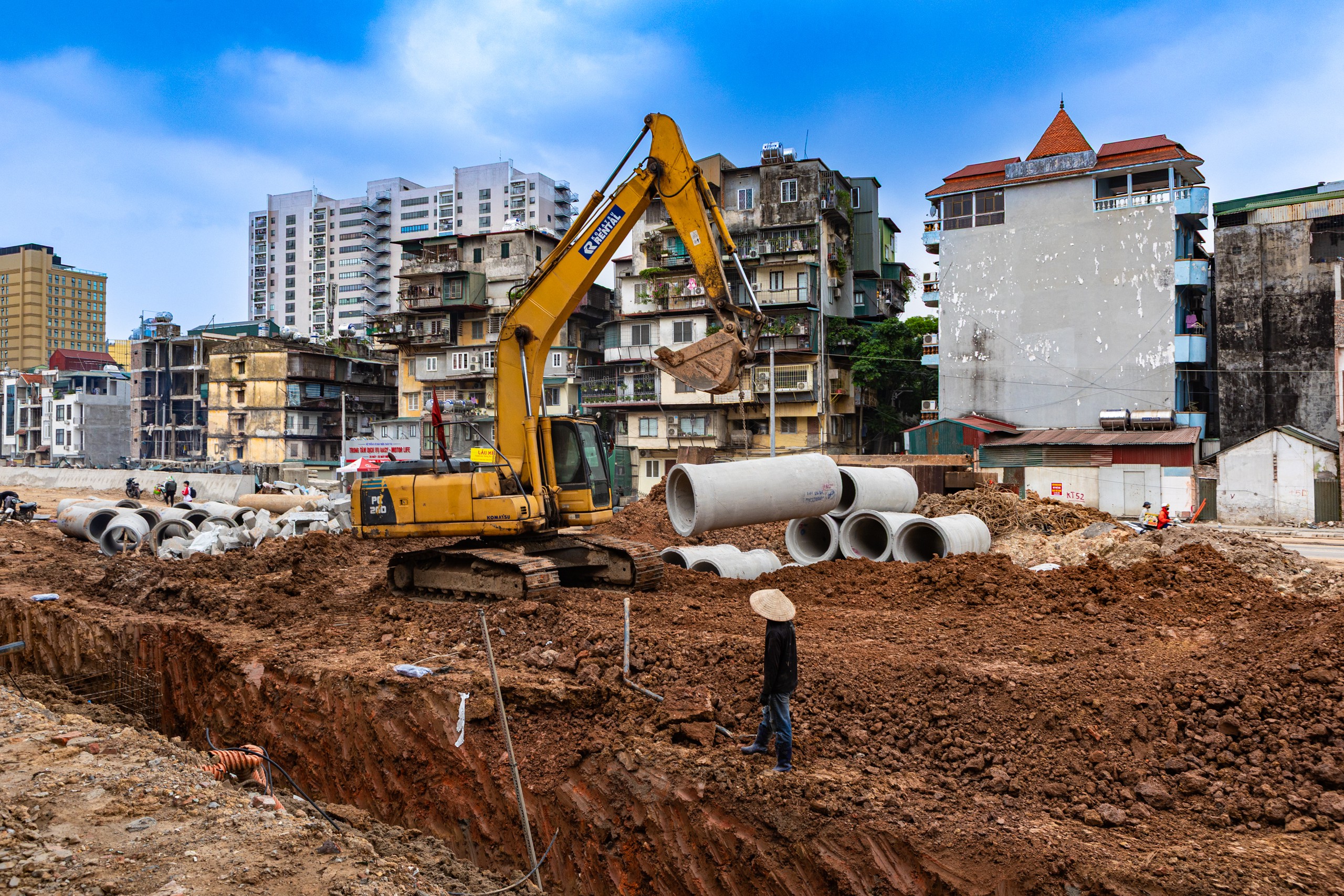 Cận cảnh tuyến đường "đắt nhất hành tinh" giữa trung tâm Hà Nội: Mỗi m2 ngốn 3,5 tỷ đồng, từng vướng mắc hơn 20 năm, sẽ thông xe sau vài tháng nữa- Ảnh 6. Cận cảnh tuyến đường "đắt nhất hành tinh" giữa trung tâm Hà Nội: Mỗi m2 ngốn 3,5 tỷ đồng, từng vướng mắc hơn 20 năm, sẽ thông xe sau vài tháng nữa- Ảnh 6.