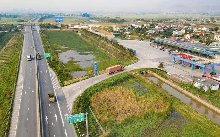 Đẩy nhanh hoàn thành 29 trạm dừng nghỉ trên cao tốc trong năm 2026 - Ảnh 1.