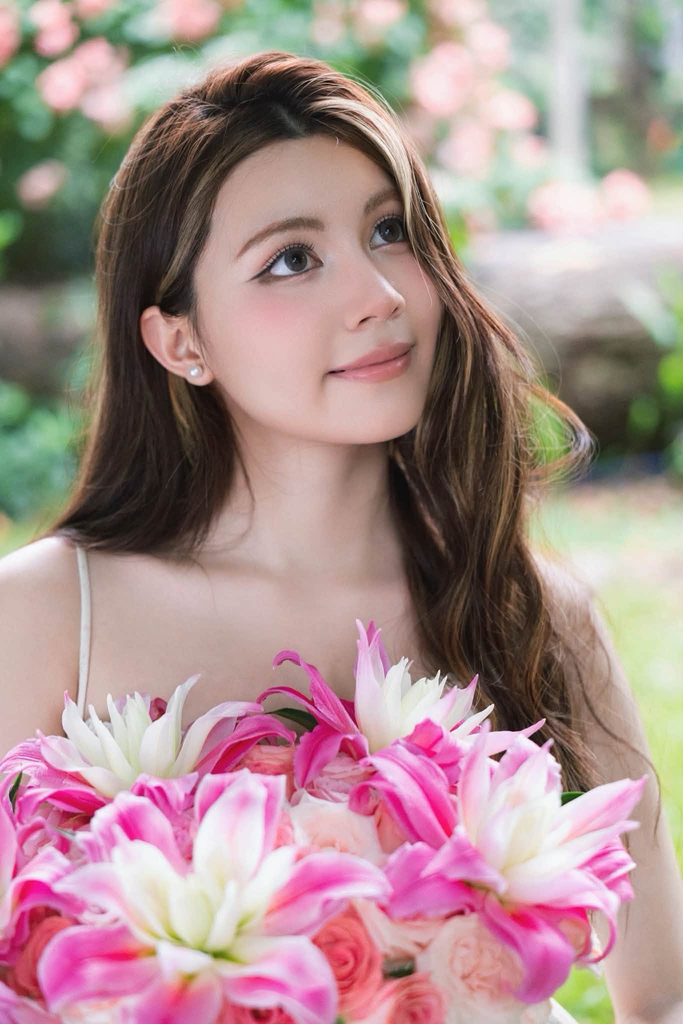 Clip MC Quyền Linh đăng đúng sinh nhật con gái út bất ngờ gây "bão" mạng: Gần 300.000 lượt thích chỉ vì một điều rất giản dị - Ảnh 3.