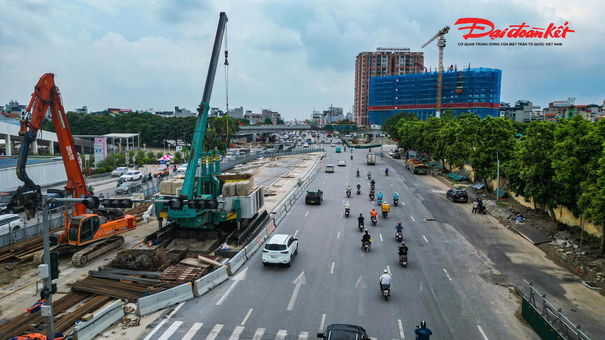 Hầm chui 6 làn Cổ Linh tăng tốc, phấn đấu thông xe trước Tết- Ảnh 3.