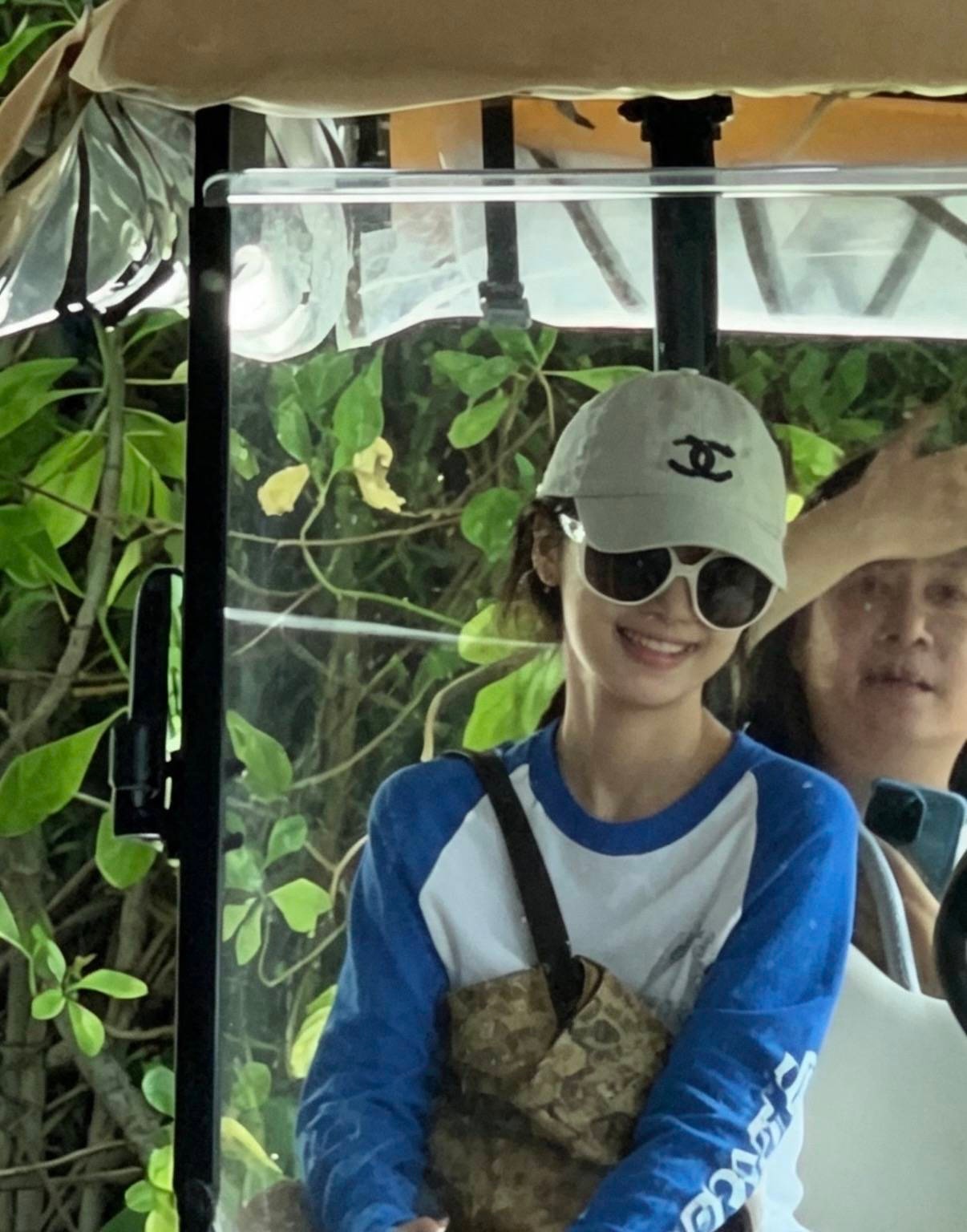 Chẳng dám tin đây là Angelababy, vợ cũ Huỳnh Hiểu Minh ăn gì mà nhan sắc sau 10 năm lại thế này?- Ảnh 2.