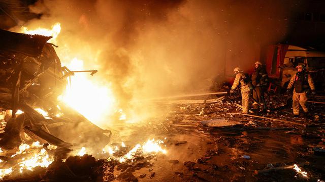 Nga tung đòn đáp trả chưa từng có, tuyên bố phá hủy mục tiêu mật ở Ukraine - Kiev báo động 200 tên lửa Iskander sẵn sàng xuất kích- Ảnh 1.