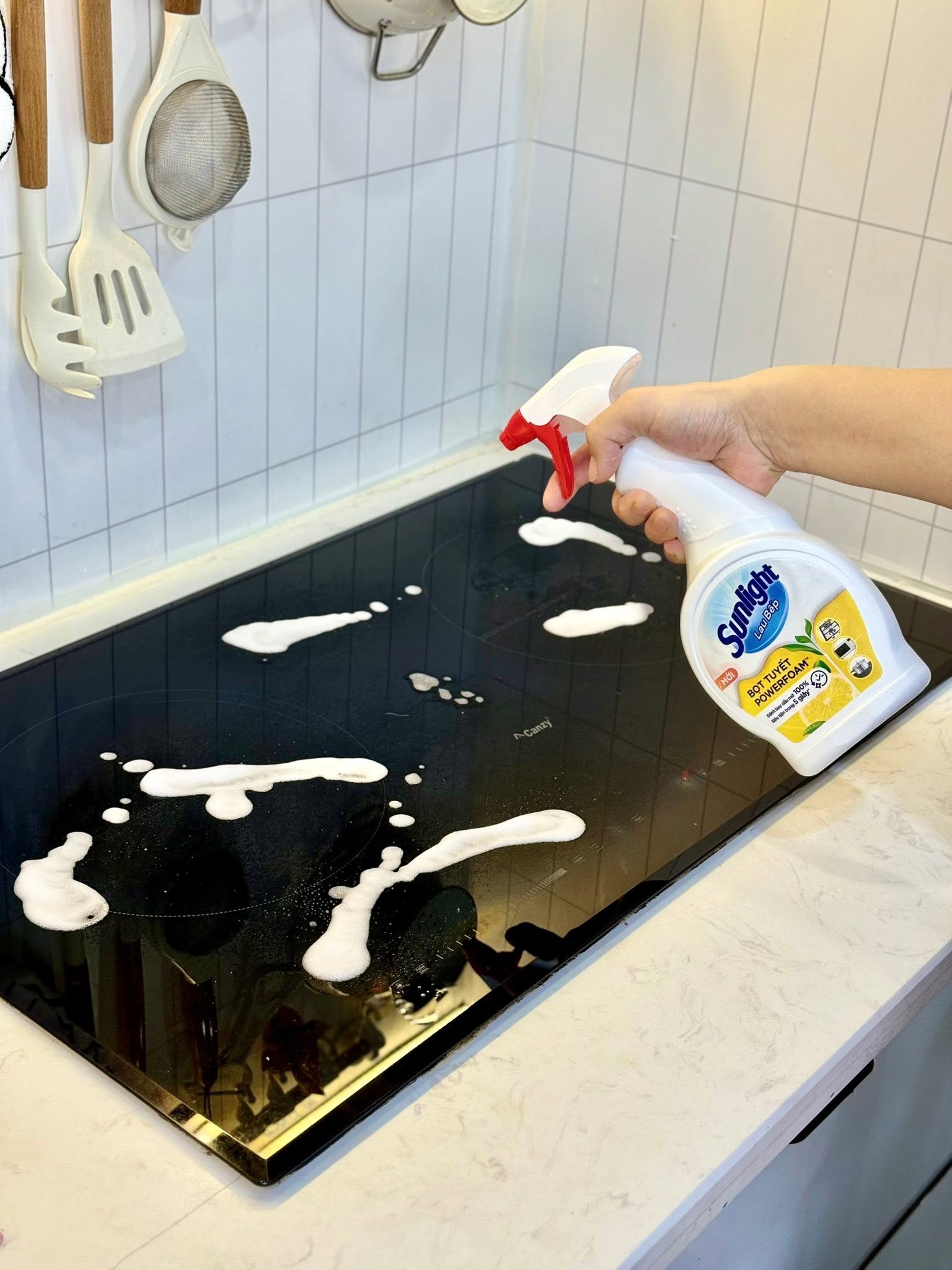 Mẹ đảm Hà Nội biến bếp hẹp thành không gian gọn gàng với bí kíp dọn dẹp 3 phút - Ảnh 8.