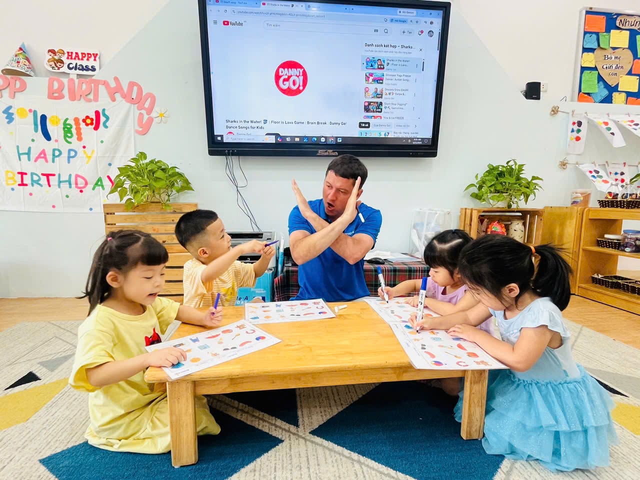 Mức học phí cho 35 trường công lập chất lượng cao năm học 2026-2027 tại Hà Nội- Ảnh 2.