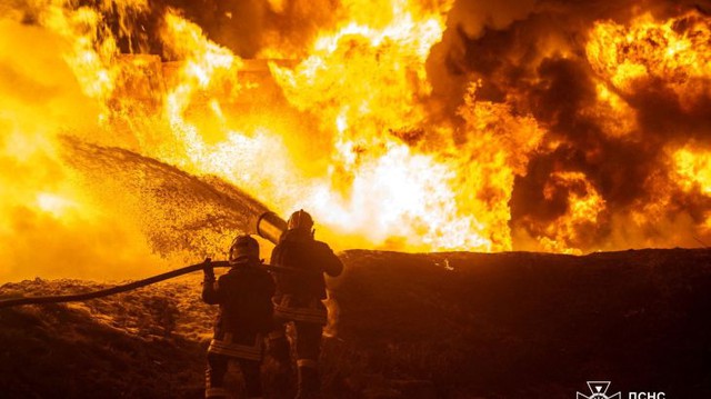 Kramatorsk nóng rực, Nga tuyên bố chỉ còn 7 km – Kiev nổ liên hoàn, một nước bất ngờ cử lực lượng đặc biệt tới Nga- Ảnh 2.