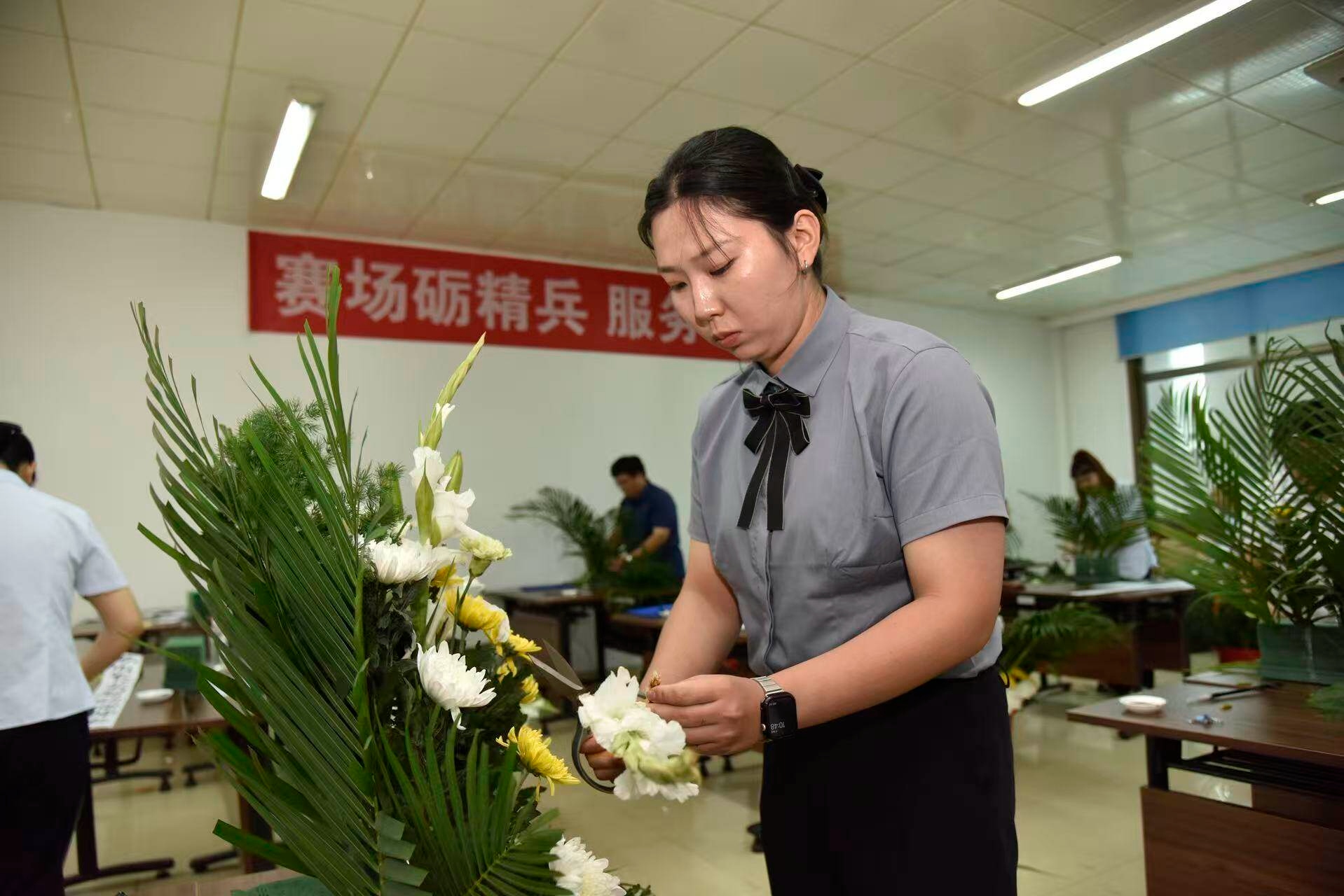 Ngành học dạy làm đám tang tại Trung Quốc:&nbsp;Ế ẩm bỗng hóa mỏ vàng, điểm chuẩn cao ngất, sinh viên giành giật nhau, 100% có việc làm- Ảnh 2.