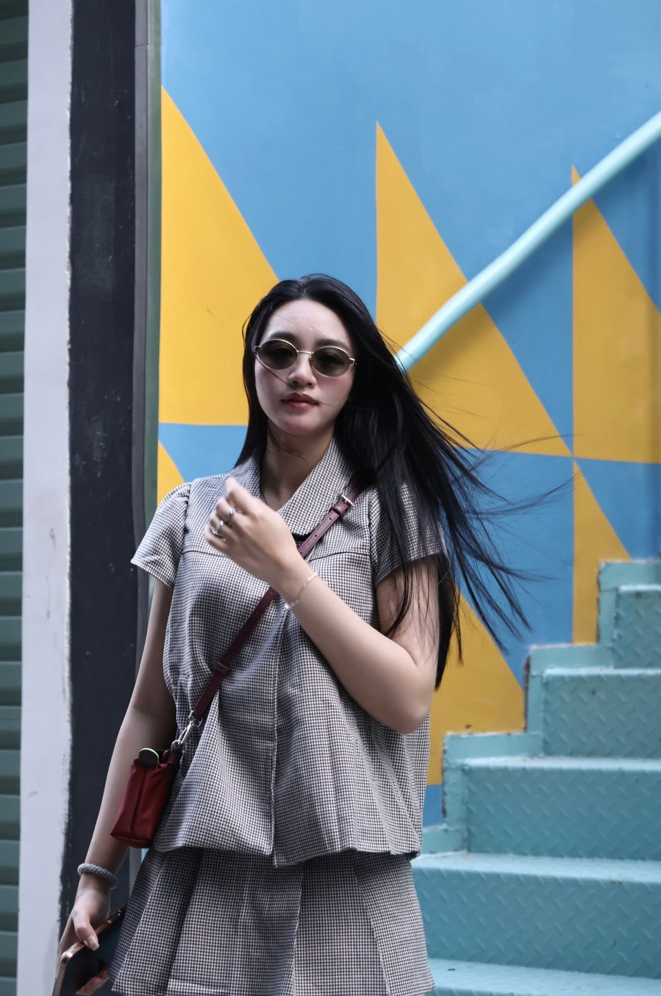 Cử nhân Luật ở nhà bán cà phê, nhan sắc “lão hoá ngược”: Cuộc sống của vợ cầu thủ đổi đời sau kỳ tích Thường Châu 2018 - Ảnh 12.
