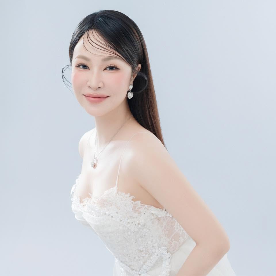 Ca sĩ Việt cứ cất giọng hát là dậy sóng cả nước, "rũ bùn đứng dậy" ngoạn mục vươn lên đỉnh cao- Ảnh 5.