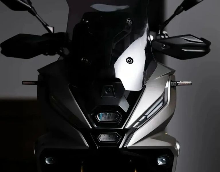 Xe tay ga ADV Voge SR450X ra mắt giá 135 triệu đồng sở hữu dàn trang bị hủy diệt Honda SH350i - Ảnh 1.