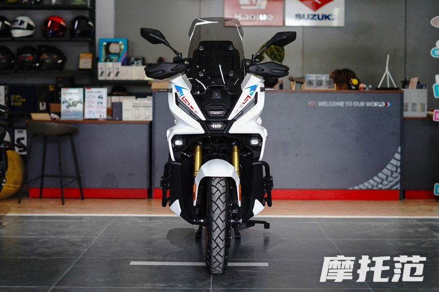 Xe tay ga ADV Voge SR450X ra mắt giá 135 triệu đồng sở hữu dàn trang bị hủy diệt Honda SH350i - Ảnh 6.