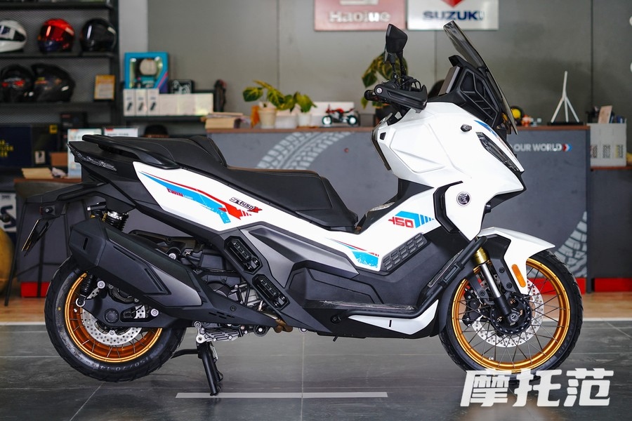 Xe tay ga ADV Voge SR450X ra mắt giá 135 triệu đồng sở hữu dàn trang bị hủy diệt Honda SH350i - Ảnh 2.
