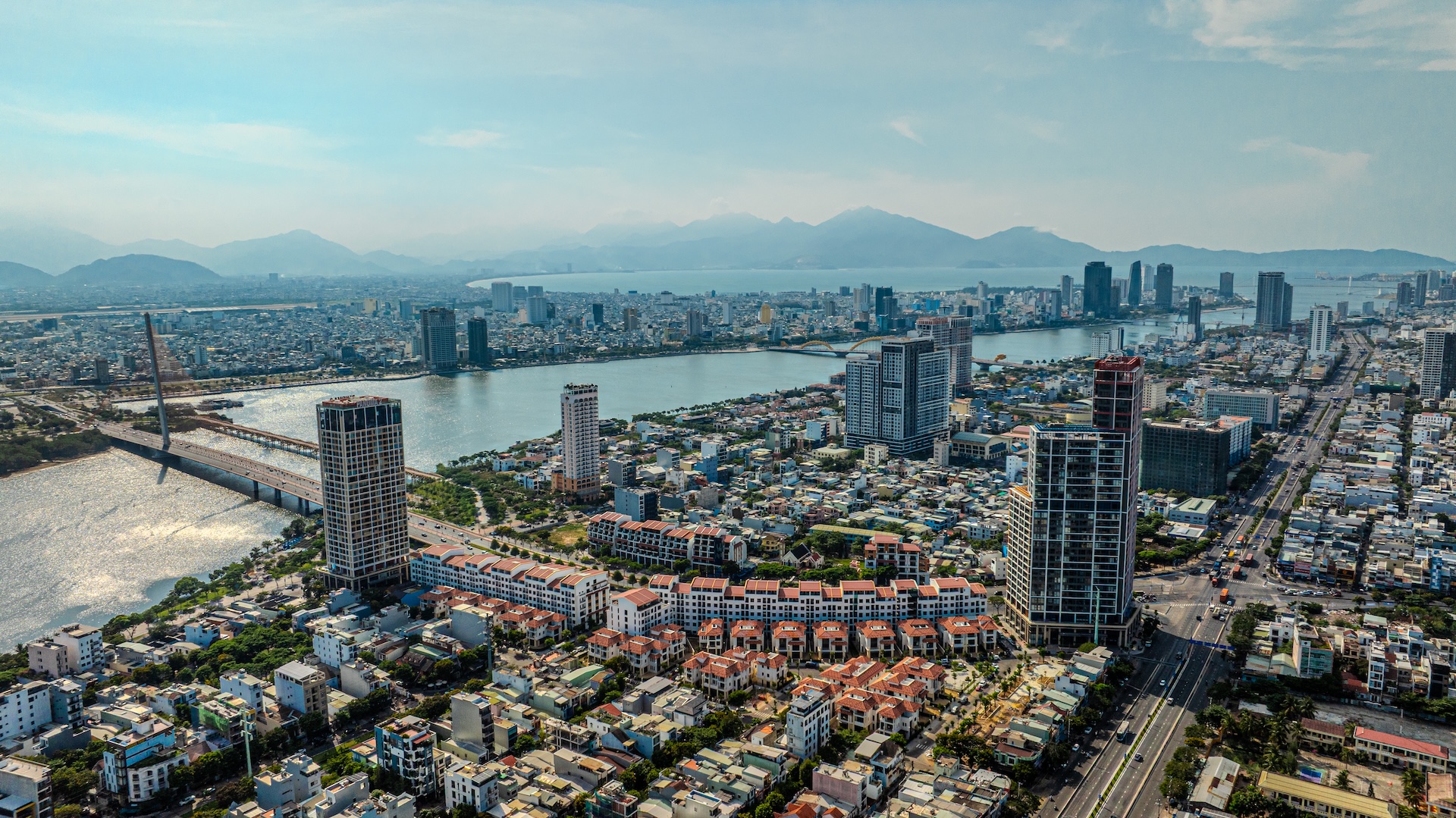 Đầu tư căn hộ ven sông Hàn: Lợi suất cao nhưng sở hữu 50 năm, có nên xuống tiền? - Ảnh 2.