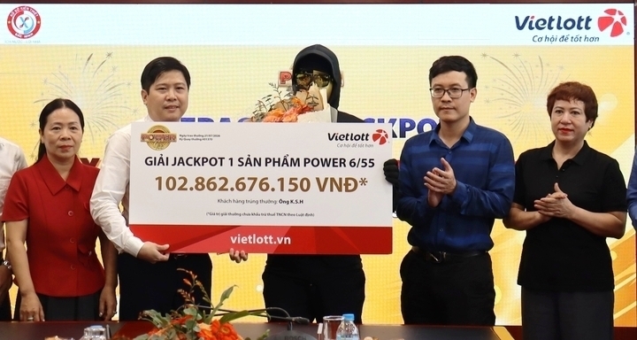 Thêm một vé trúng độc đắc Vietlott gần 72 tỷ đồng- Ảnh 2.