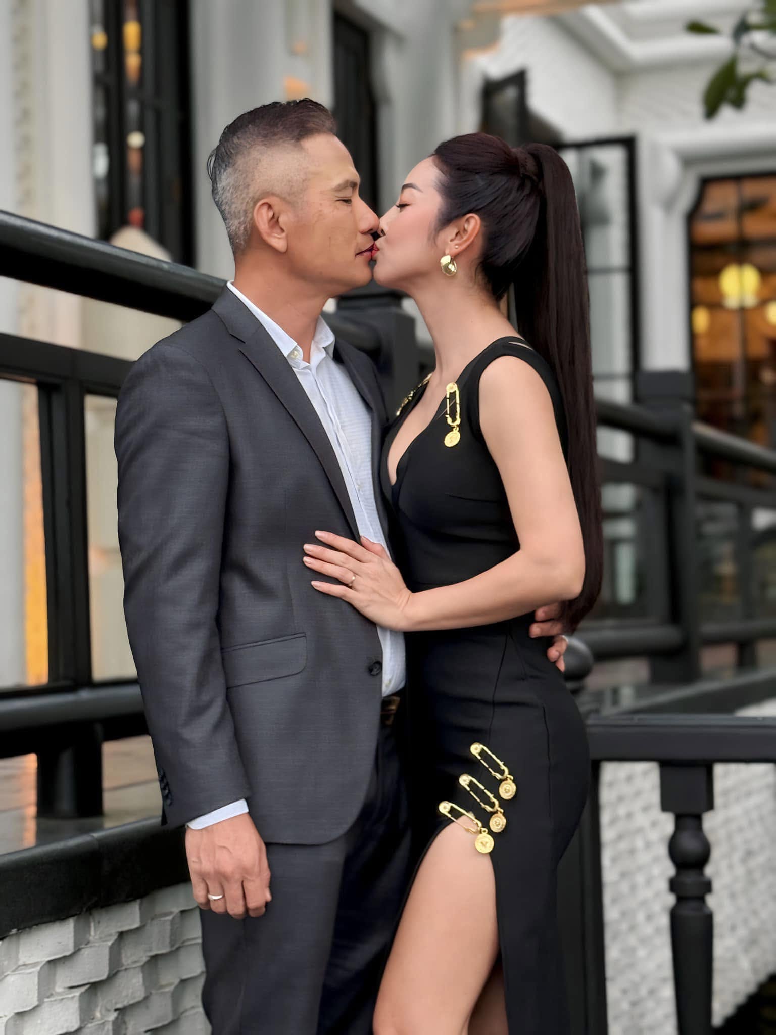 Hoa hậu đẹp bậc nhất Việt Nam nói về "chỗ dựa" sau 10 năm làm vợ đại gia  - Ảnh 2.