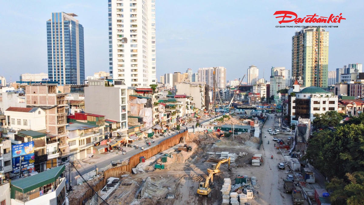 Tăng tốc thi công Vành đai 1 đoạn Hoàng Cầu - Voi Phục, mục tiêu thông tuyến trước ngày 2/9- Ảnh 1.