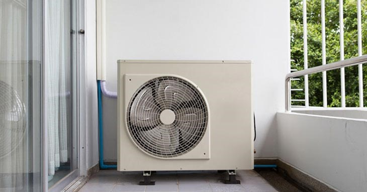 Vì sao nhiều nhà bật điều hòa mãi mà không mát? Thợ sửa chữa chỉ ra 1 nguyên nhân phổ biến - Ảnh 1.